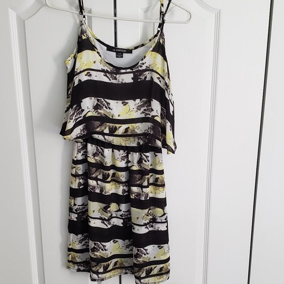 Le Chateau Dress - Picture 1 of 2